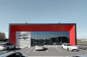 LUXURY CAR – MONTAUBAN